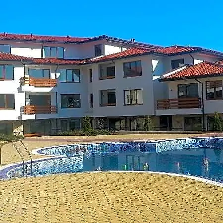 Festa Gardenia Hills Hotel